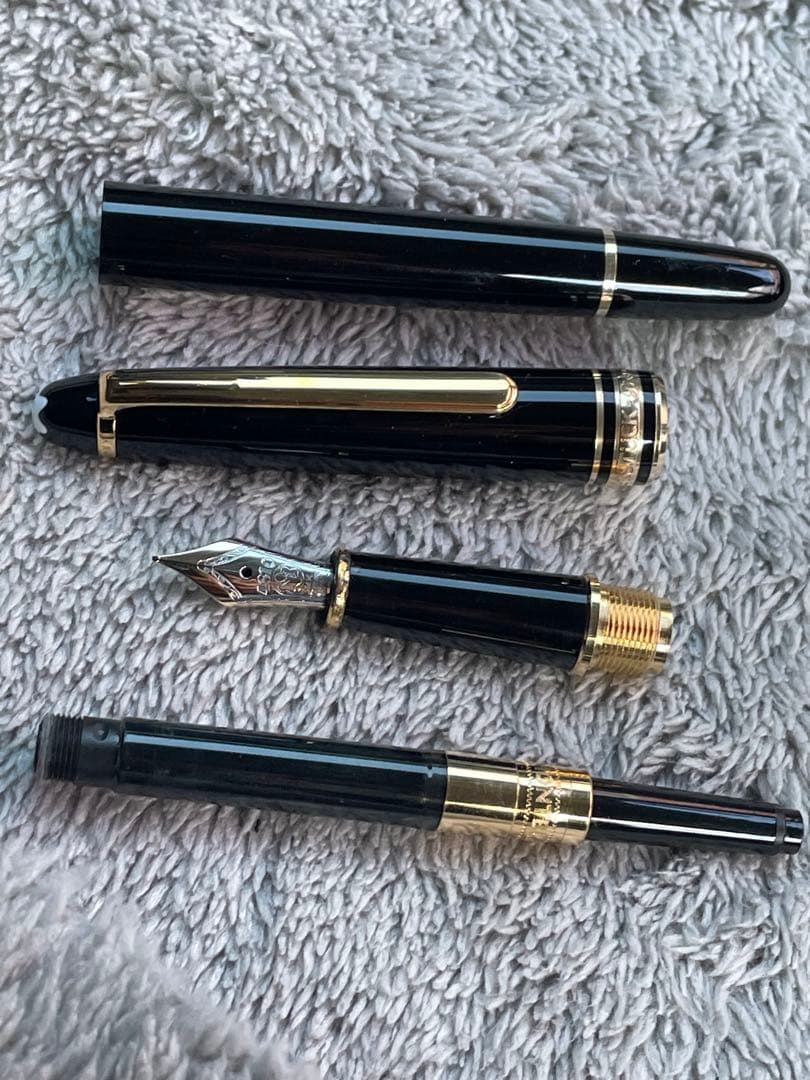 ◾️モンブラン144万年筆◾️マイスターシュテュッククラシック◾️化粧箱、コンバーター