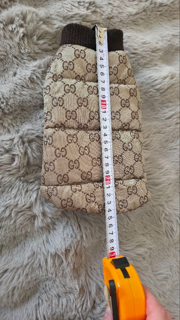 Gucci GGパターン 小型犬用　ダウン中綿
