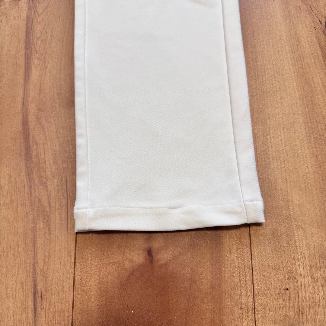 定番　スリムパンツ　ホワイト　サイズM 春夏　ストレッチ　新品タグ付　レディース