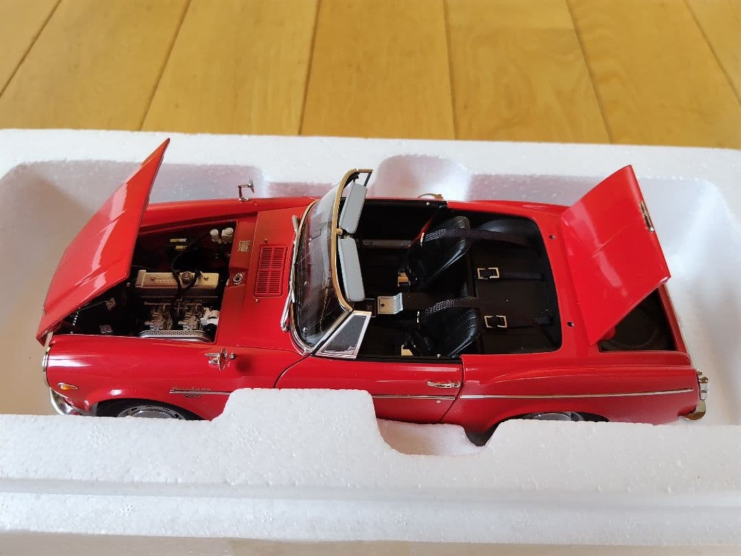 オートアート 1/18「DATSUN FAIRLADY 2000」