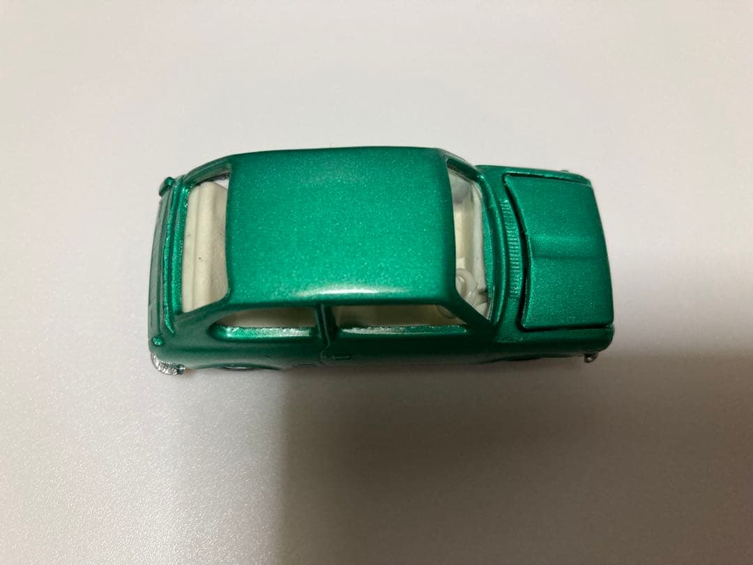 トミカ　黒箱　日本製　スバル　R-2 白シート