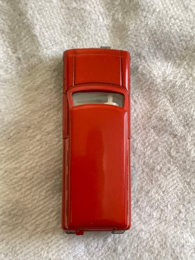 トミカ トヨタ ハイラックス 郵便車(黒箱　日本製)シール未使用