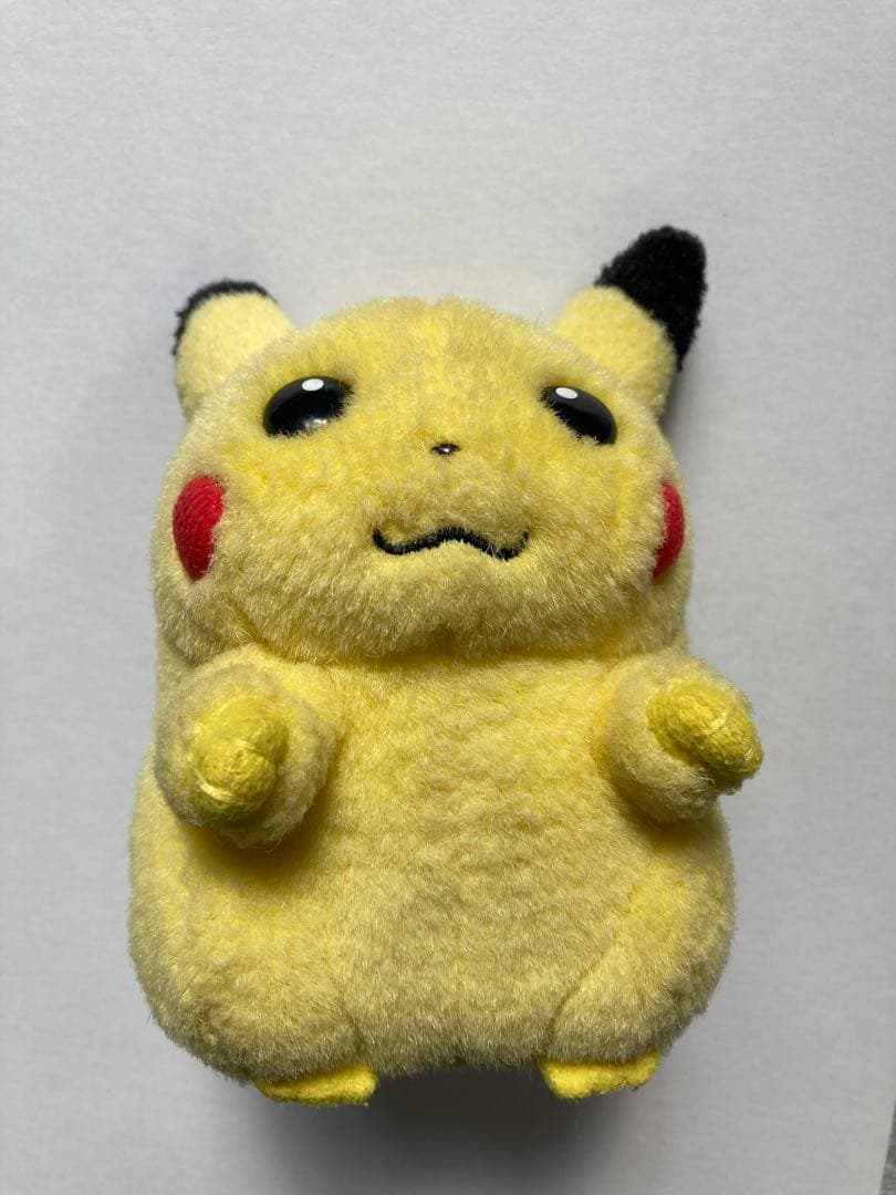 初代　ピカチュウ　ぬいぐるみ　TOMY