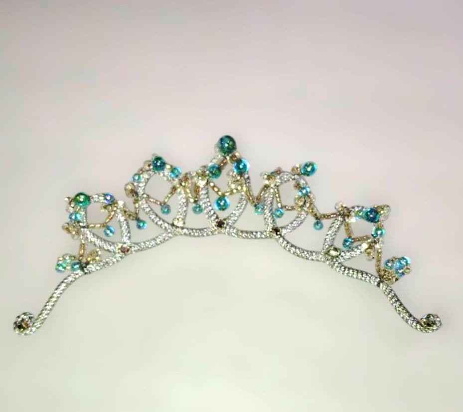 バレエ　チュチュ8着　水色シルバーレース　小学校2・3年生　冠、袖付