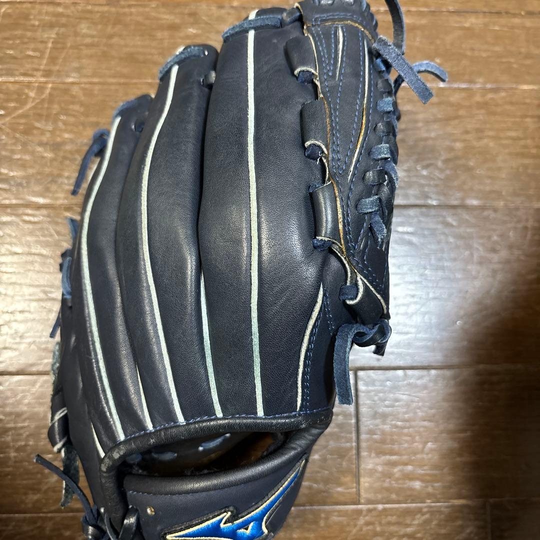 三浦大輔サイン入りグローブ