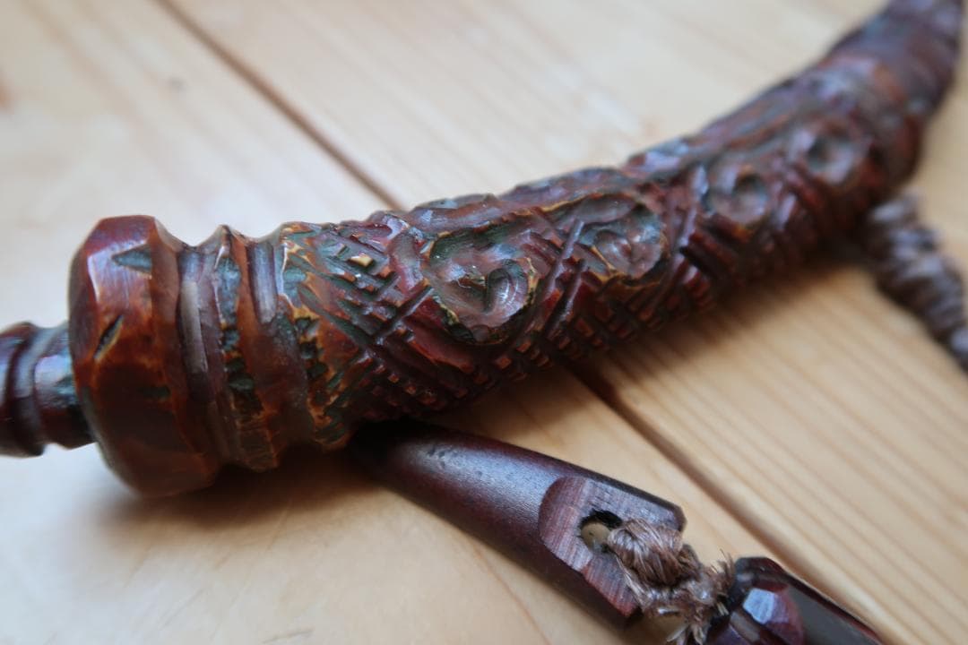 アイヌ　マキリ　メノコ　マキリ彫刻装飾