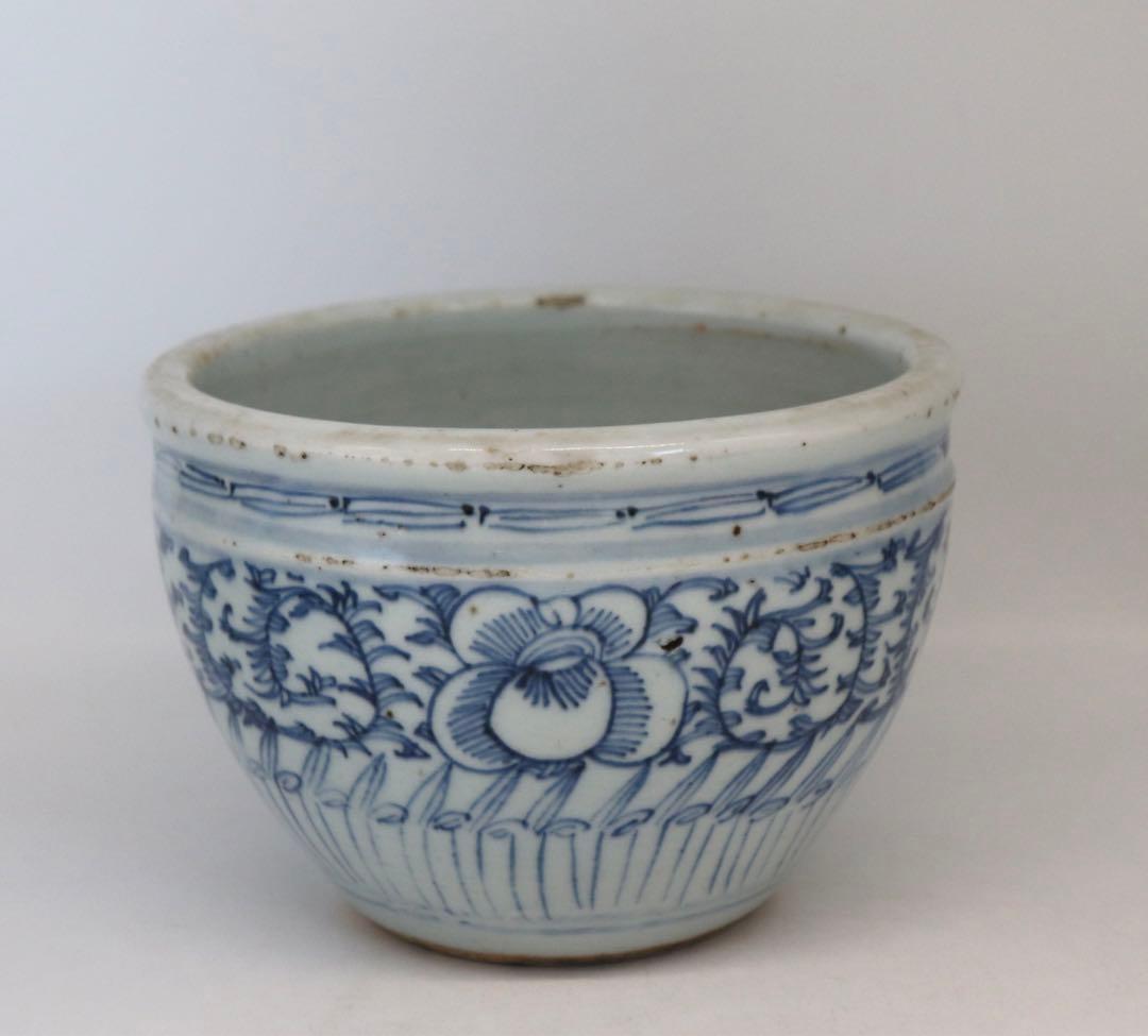 中国　清時代　青華纏枝蓮紋巻缸　木箱入　送料込み0817