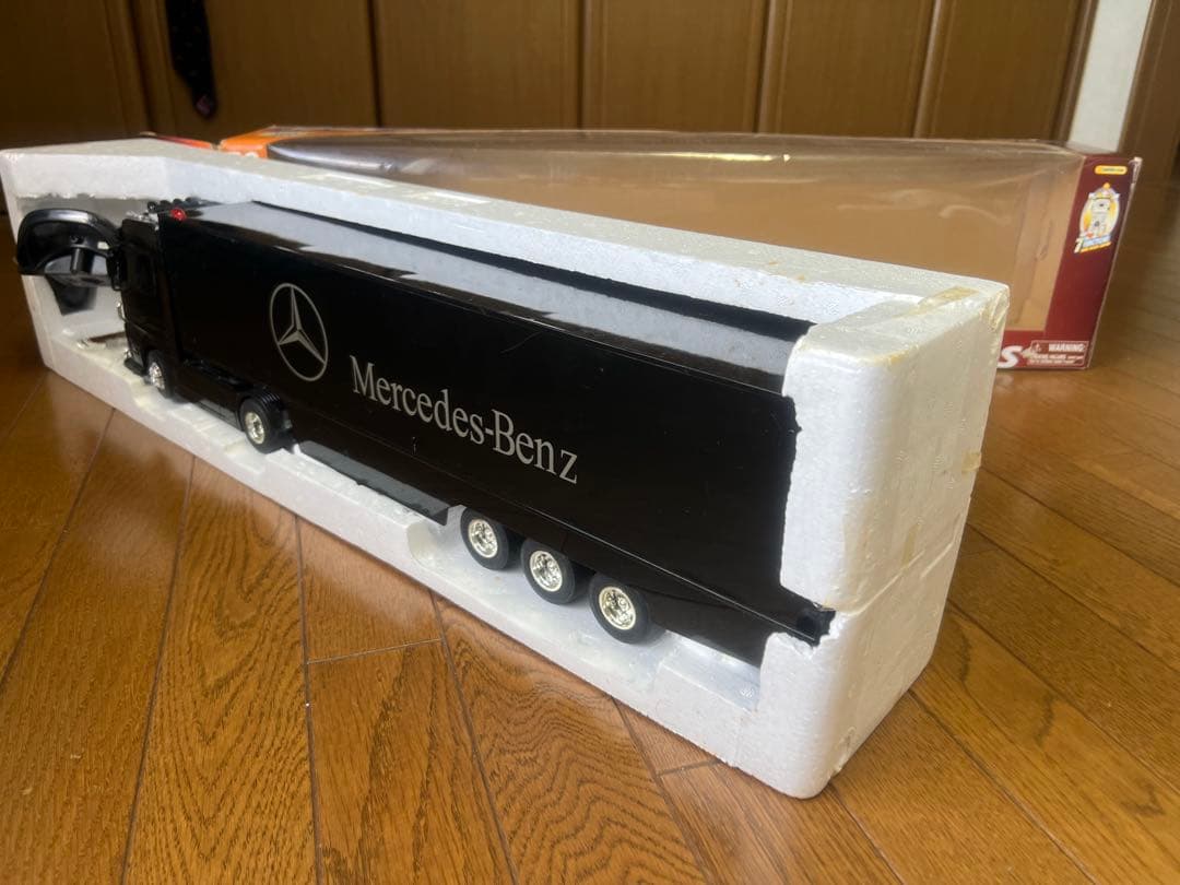 Mercedes-Benz Actros ラジコン トレーラー