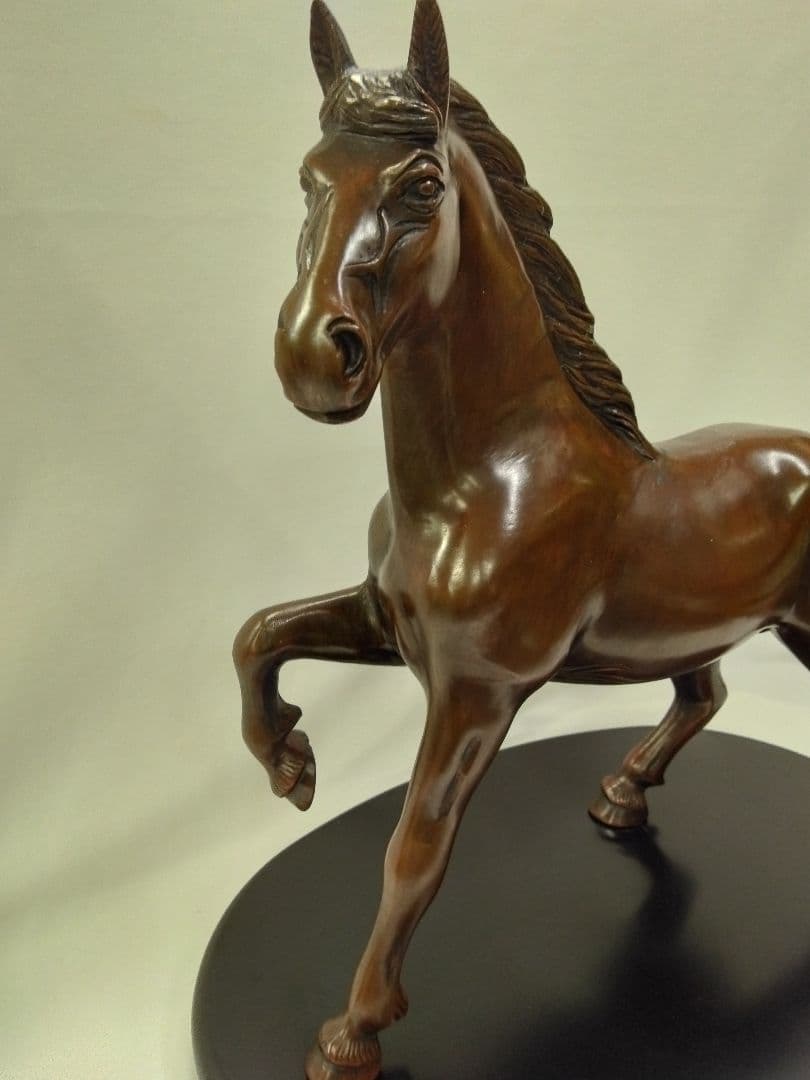 ブロンズ馬の彫刻 約40cm