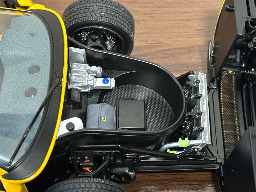 1/18 京商　フェラーリF40イエロー