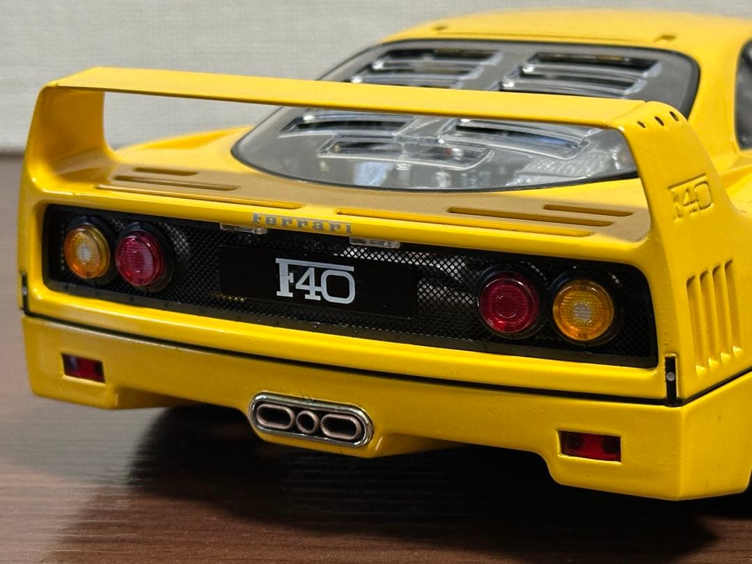 1/18 京商　フェラーリF40イエロー