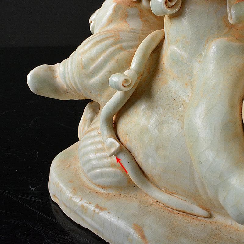 中国　粉青釉　蓮に唐子　枕　置物　V　R6278