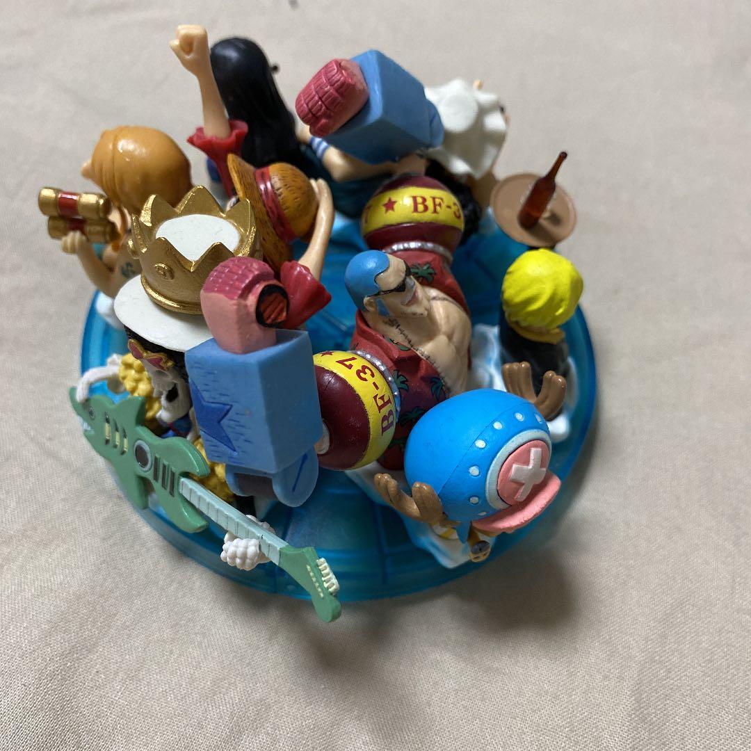 ワンピース　フィギュア　カプセル