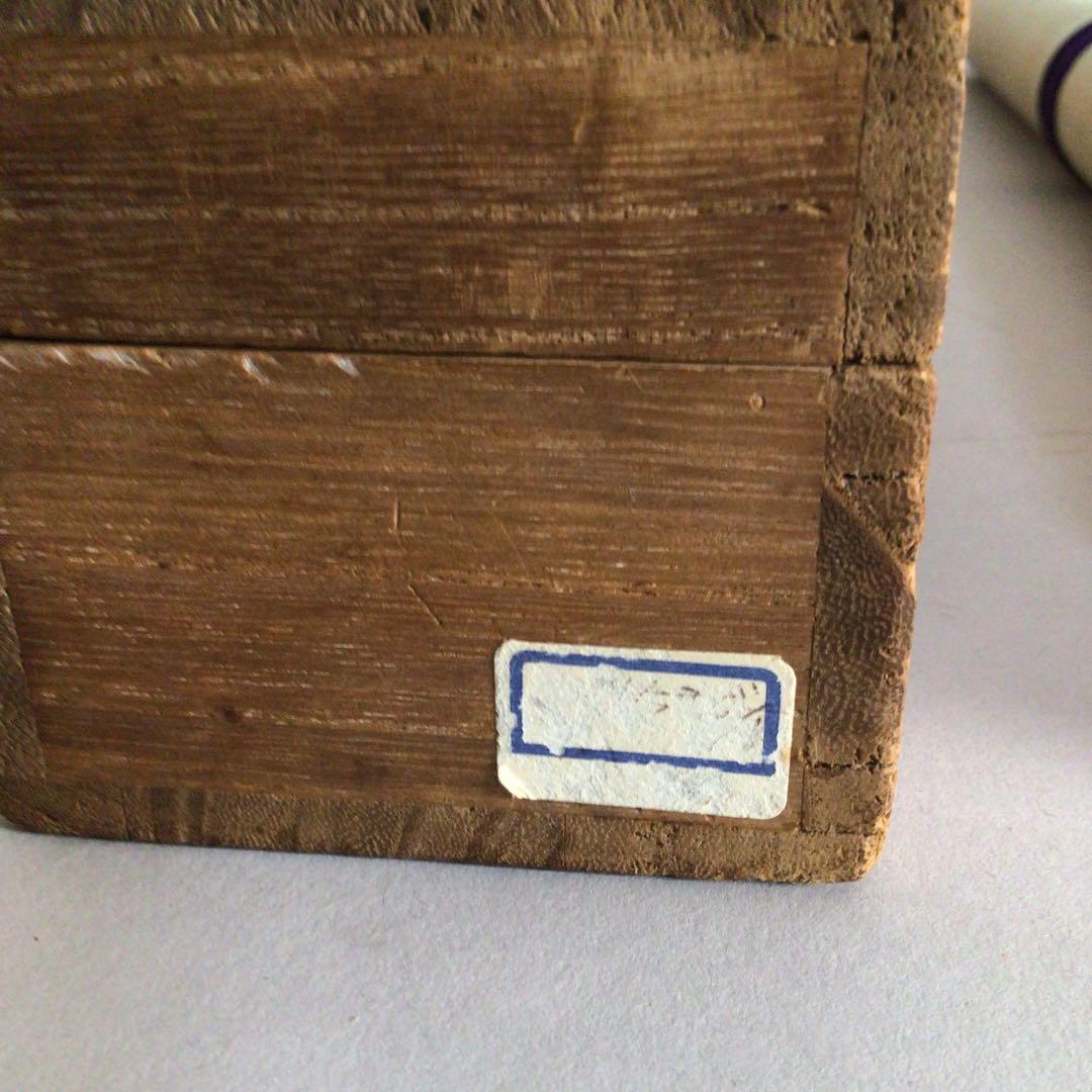 No3014 掛軸　仏教美術　金泥彩色　弘法大師像　紙本　無落款　合箱　送料無料