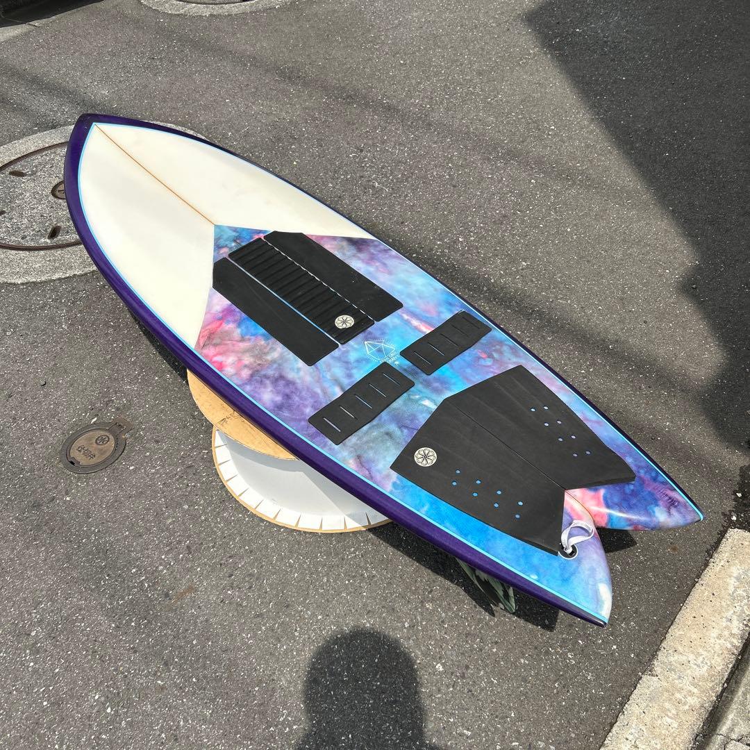 DEADKOOKS twin フィン　サイズ5.6 お値引き不可