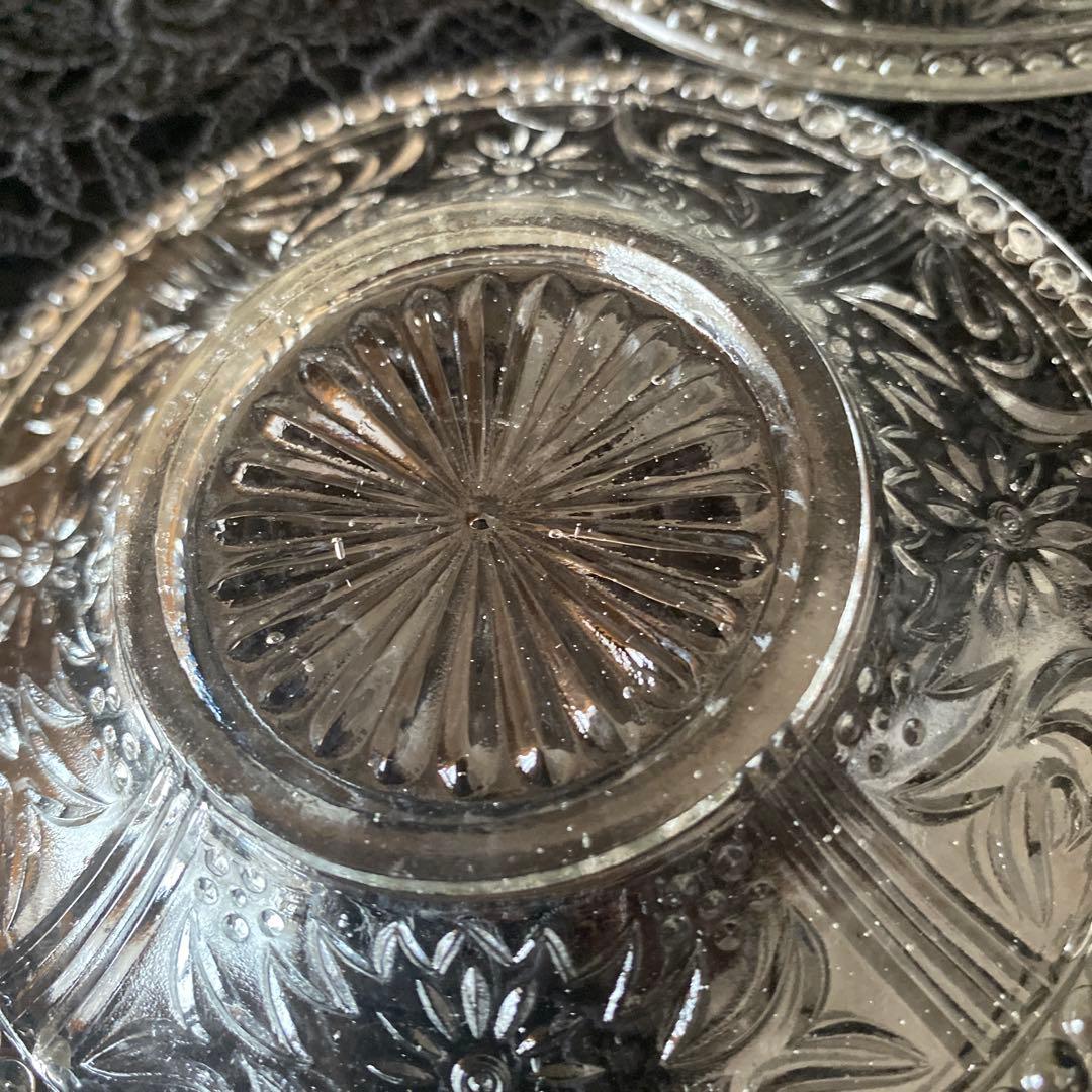 大正戦前　プレスガラス 皿 豆皿 プレート 菓子皿 骨董和ガラス古ガラスウラン