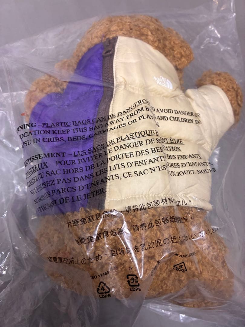 シュプリーム　くま　ノースフェイス