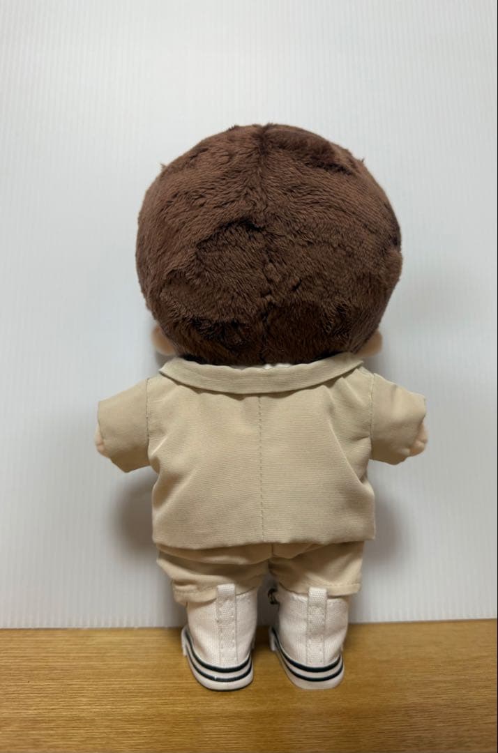 チャウヌぬいぐるみ 20cm ベージュスーツ付き マスター