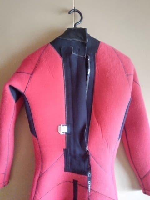 ◎美品・オニール・ウェットスーツ・5/3mm・黒・ML