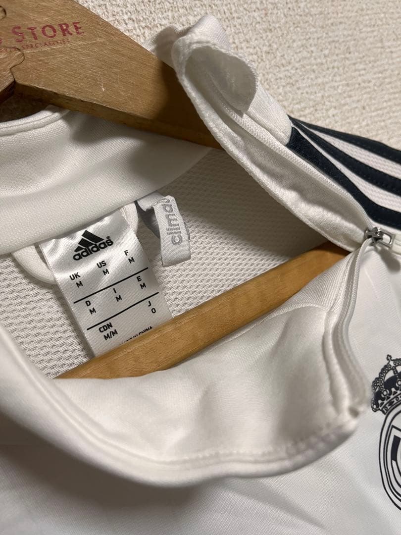 スペインリーグレアルマドリードadidas製長袖プラクティスシャツバルセロナ