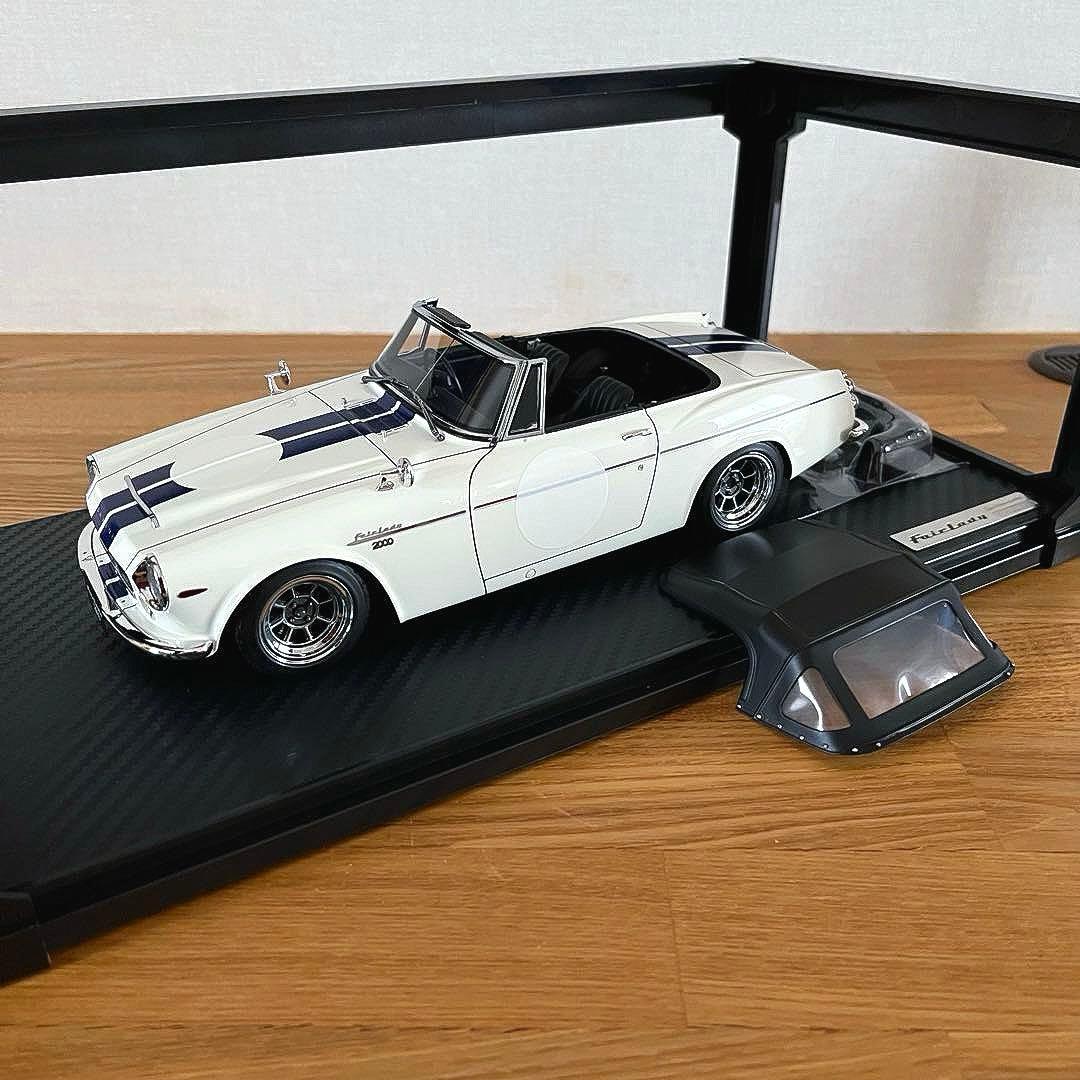 【ミニカー 美品】イグニッションモデル 1/18 ダットサン フェアレディ