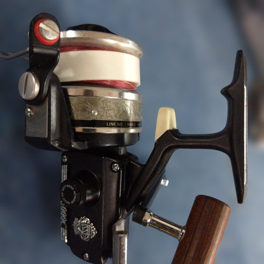 釣*人様 ダイワ SS5000C フィッシングリール 木製ハンドル　2個セット