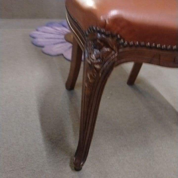 2脚セット　イタリア製　クラシック　ネコ脚　ロココ調チェア　本革張り　着座不可