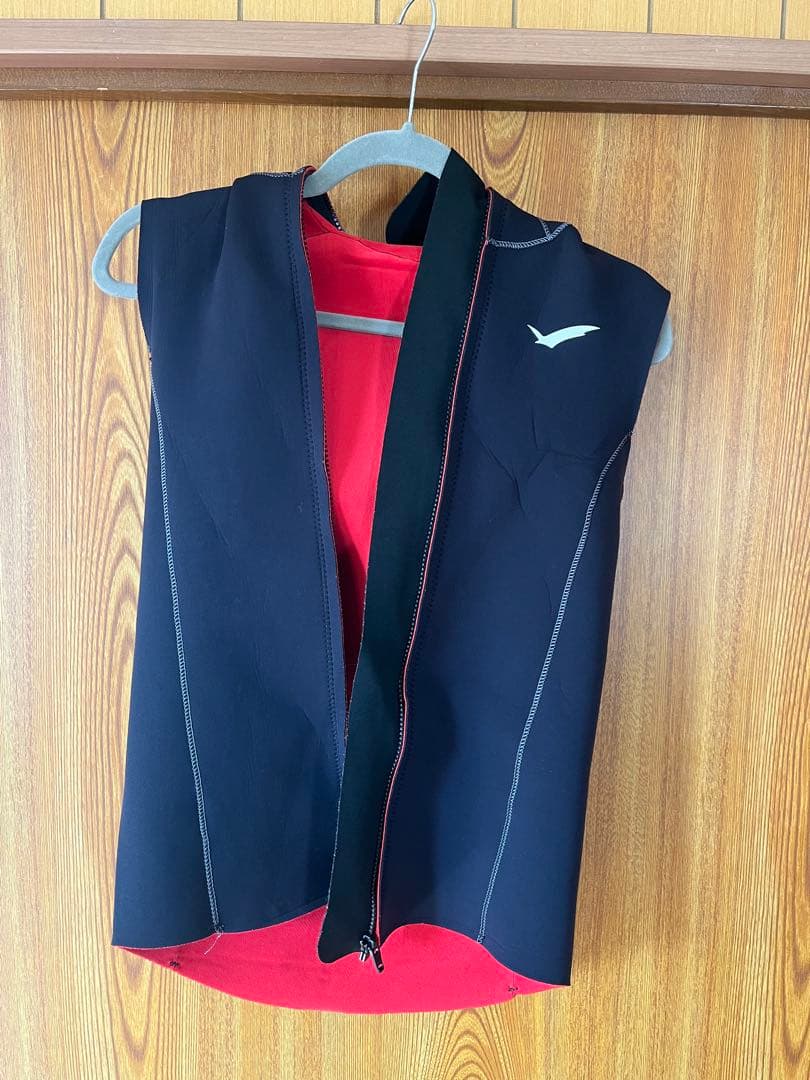 【美品】GULLガル 2mm×3mmFIRフードベスト メンズ