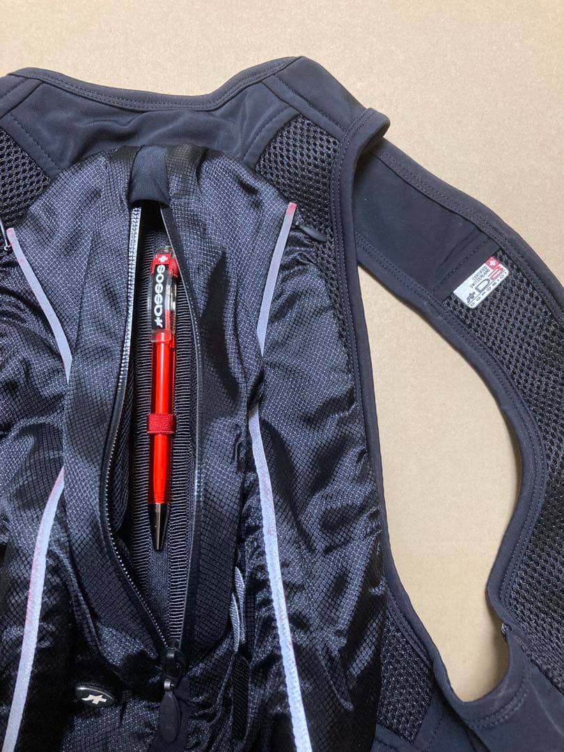 ■ASSOS：Spider バッグ