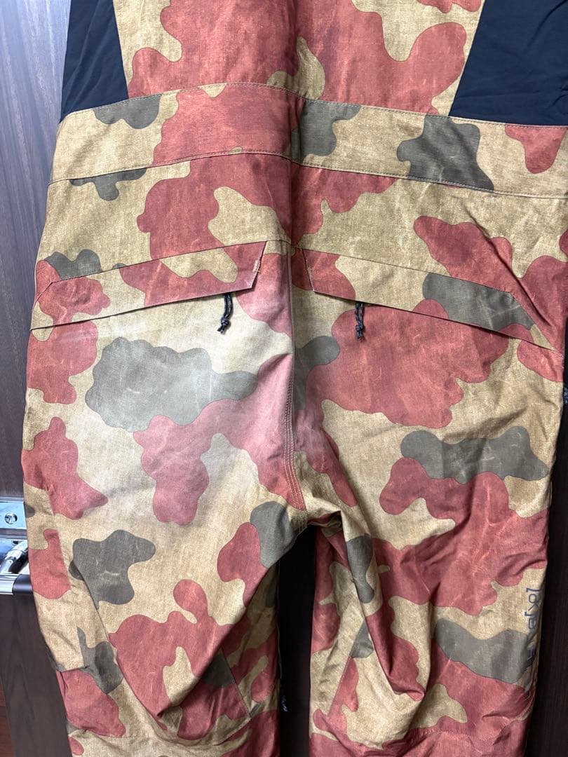 Burton ak カモフラージュ ビブパンツ GORE-TEX 日本 Mサイズ