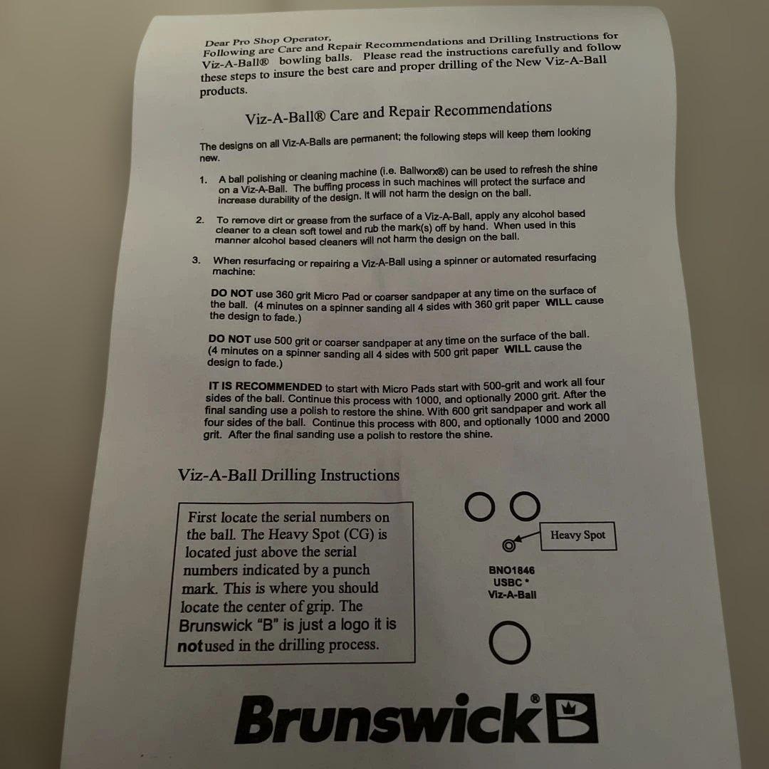 カープ坊や　ボーリングボール