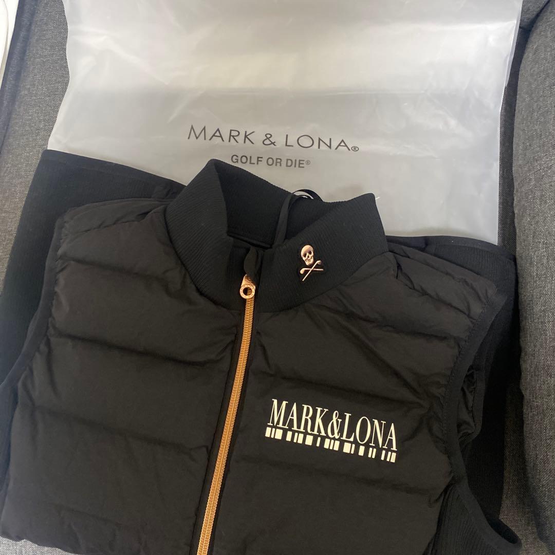 マークアンドロナコードシリーズダウンベスト