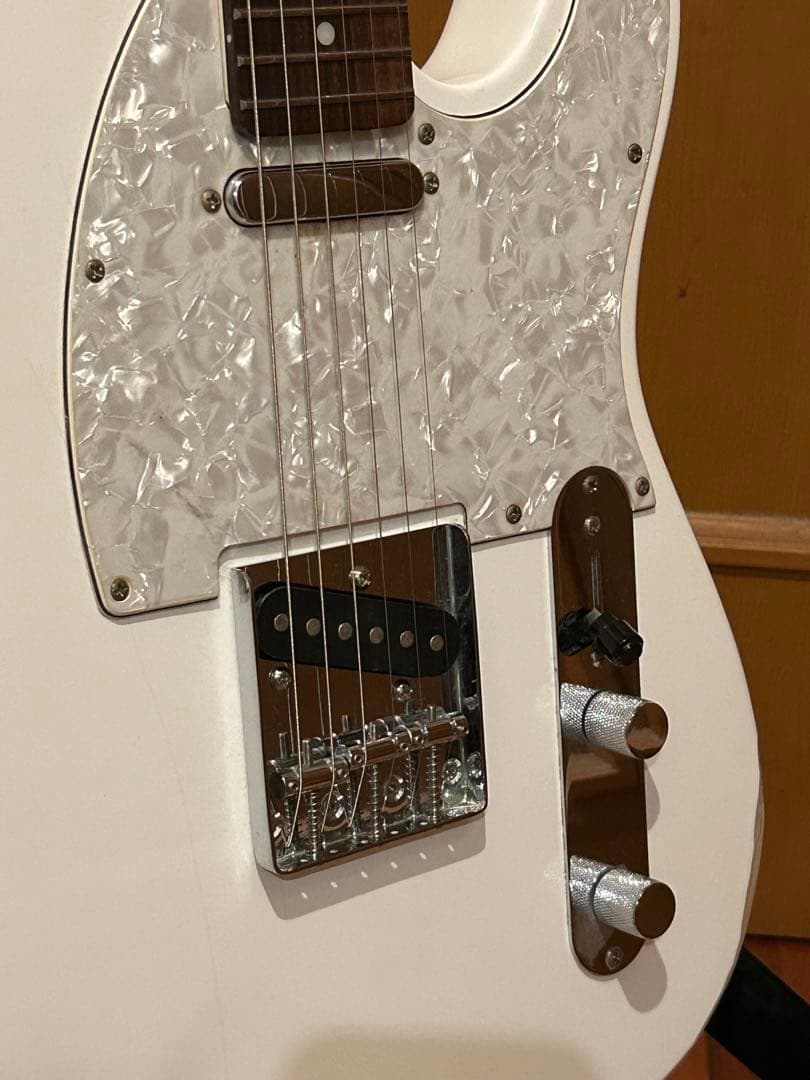 2*a様 最終値下げ！Triumph テレキャスター　レリック加工　ケース他オマ