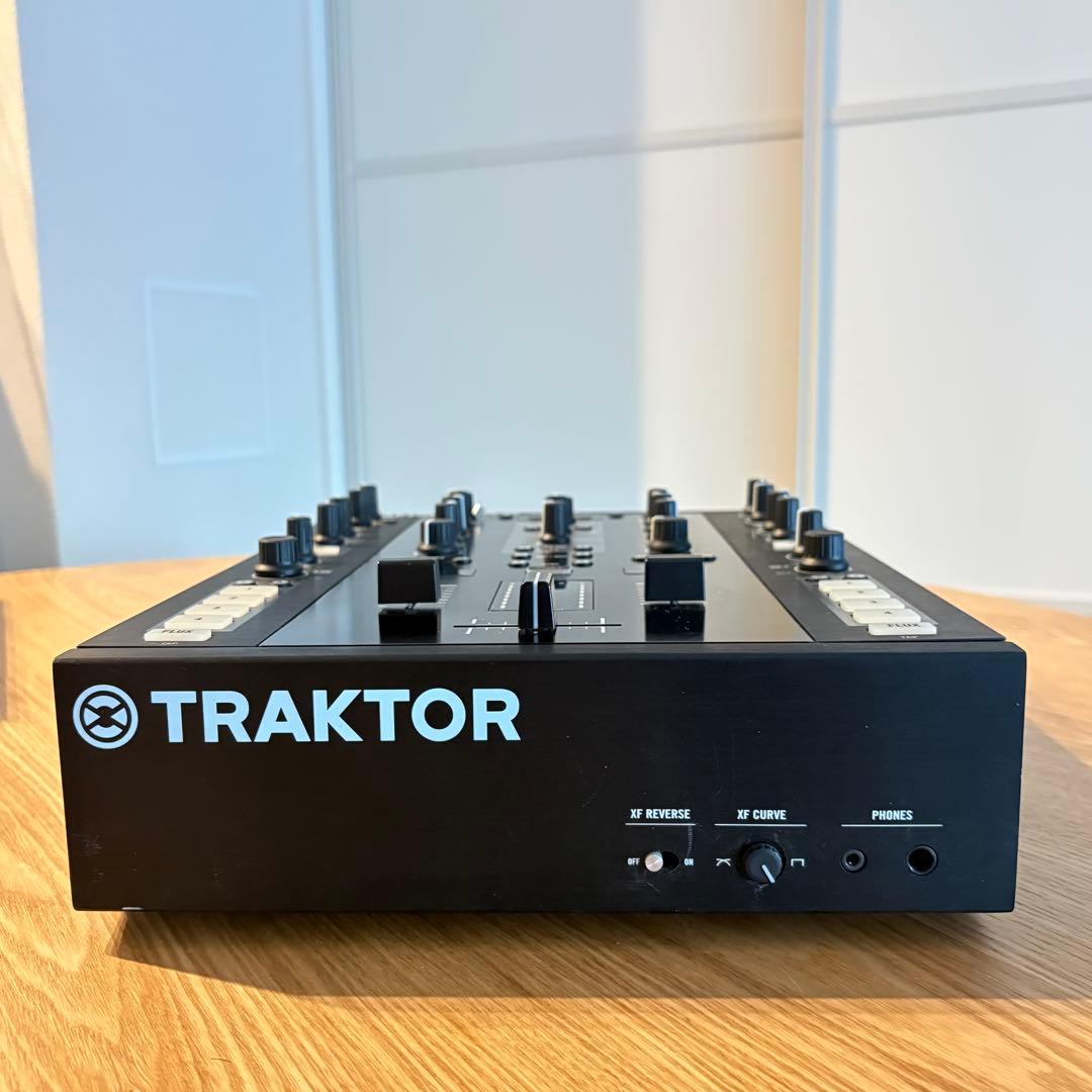 KONTROL Z2 DJミキサー