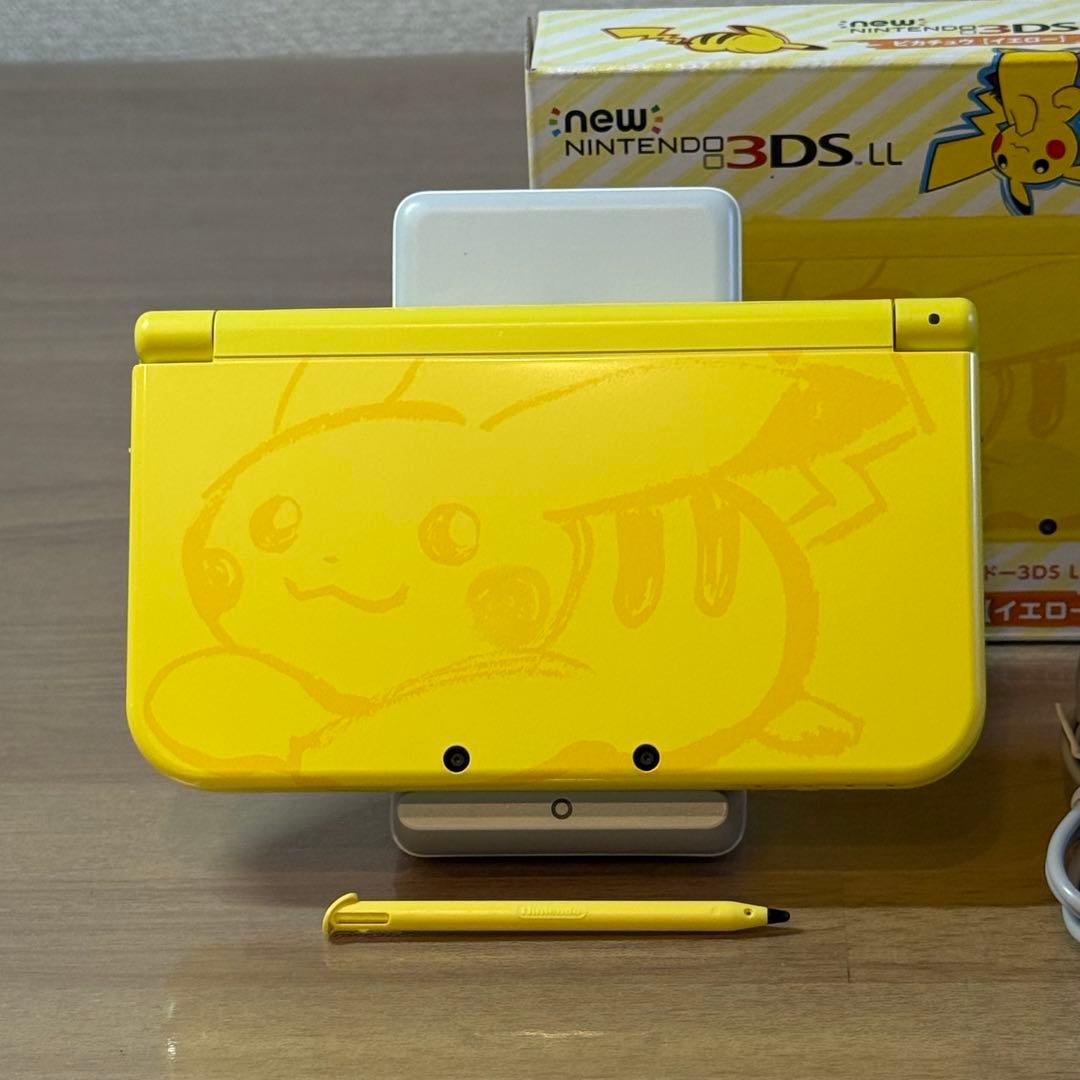7-122 Newニンテンドー3DS LL ピカチュウ【イエロー】箱付き