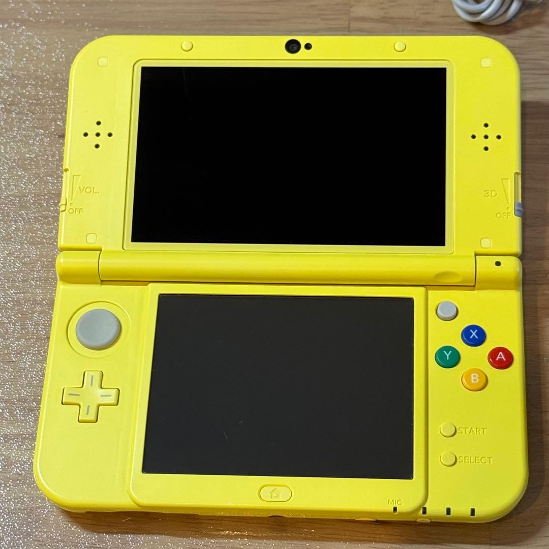 7-122 Newニンテンドー3DS LL ピカチュウ【イエロー】箱付き