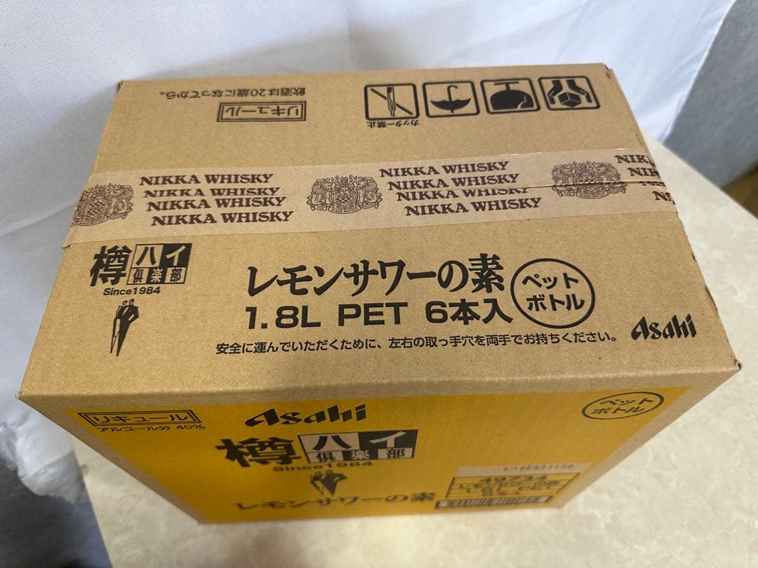 3) 格安！アサヒ「樽ハイ倶楽部レモンサワ一の素 1800ml」の6本セット