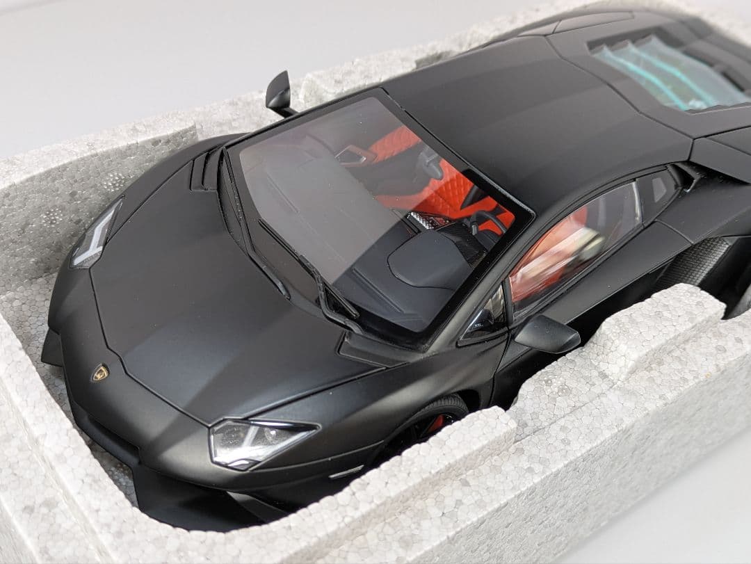1/18 ミニカー ランボルギーニ アヴェンタドール LP720-4 50th