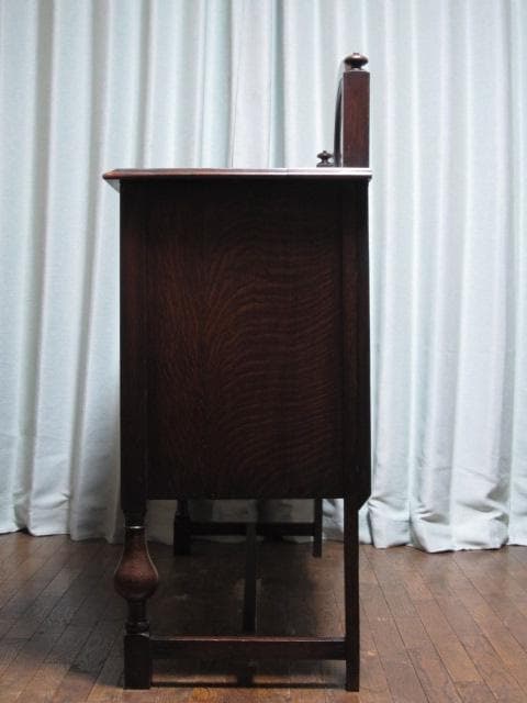 英国 イギリス アンティーク ジャコビアン様式 ブルボーズレッグ サイドボード