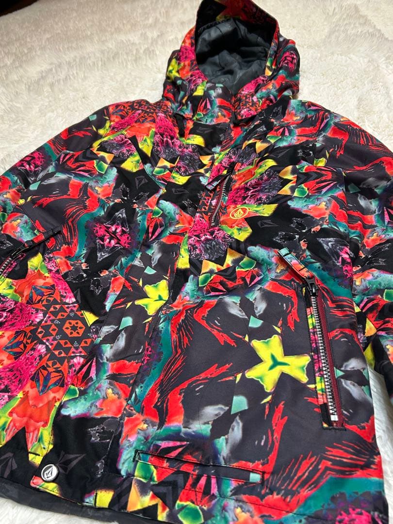 極美品VOLCOMスノーボードウェアジャケットFREE INSULATED