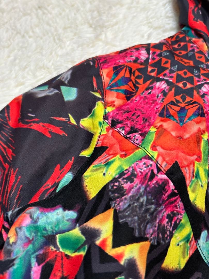 極美品VOLCOMスノーボードウェアジャケットFREE INSULATED