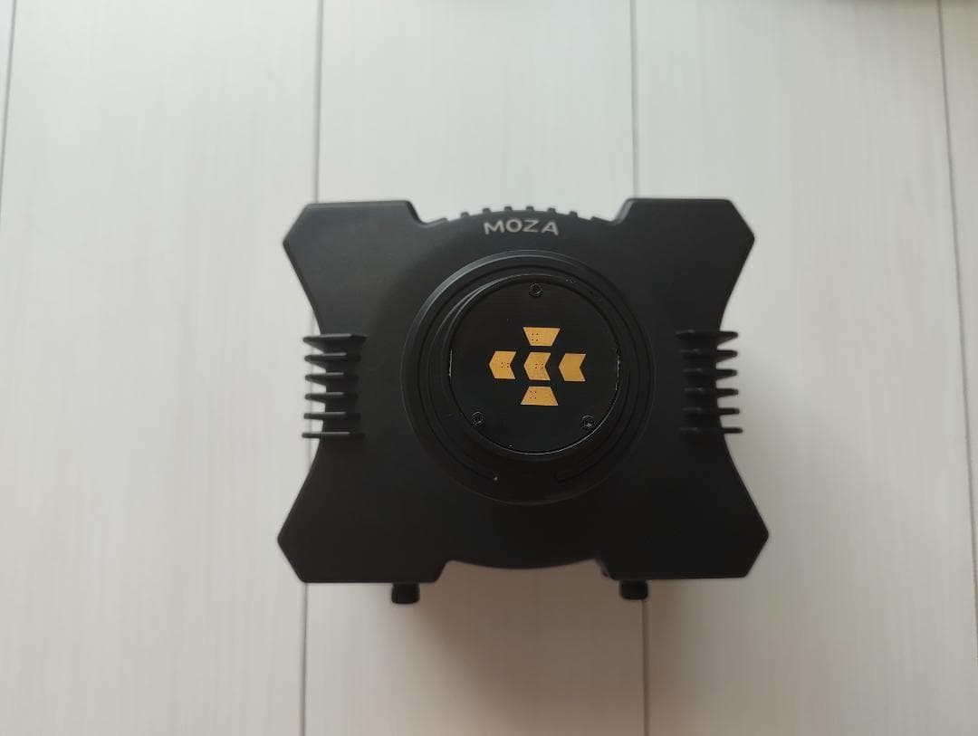 MOZA R5 バンドル（ハンコン・ペダル2点セット）