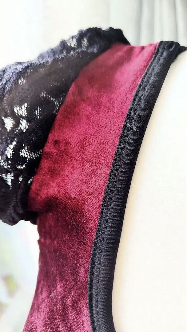 S～M/深いワインレッドクラッシュベロアとレースが高級感を醸し出す娘役レオタード