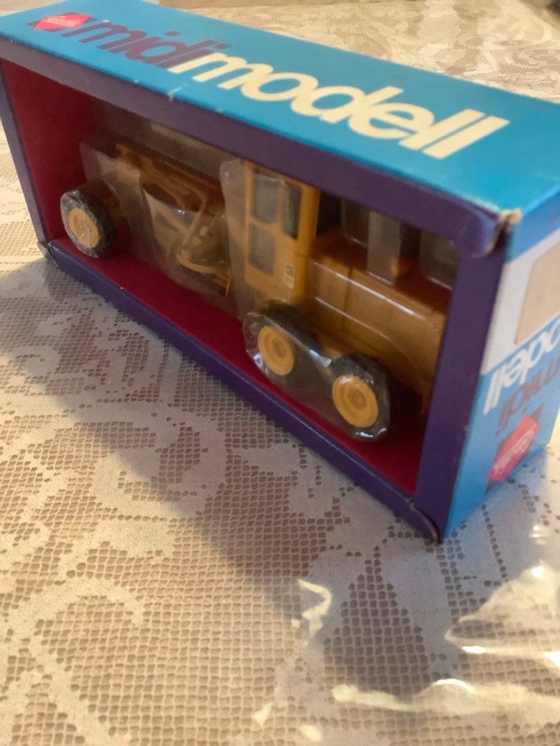 gescha Caterpillar CAT 12F Grader ミニカー