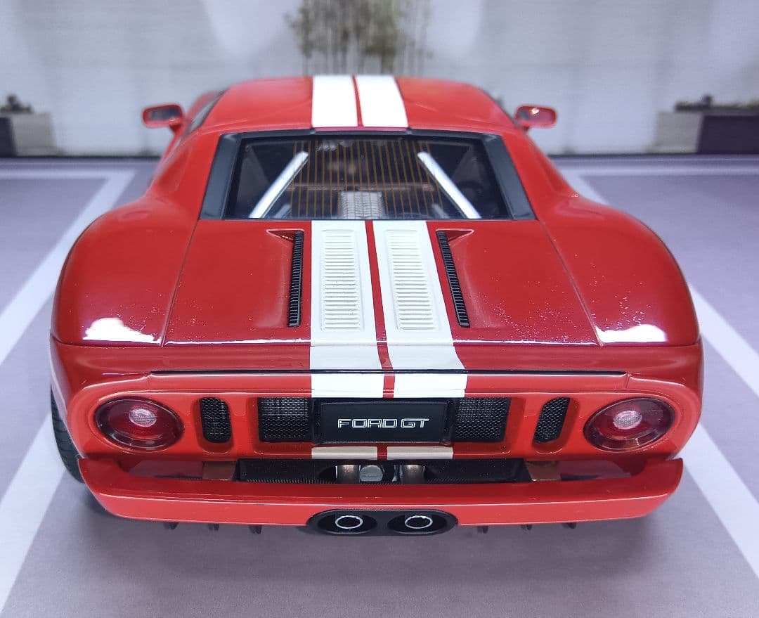 1/18 オートアート Ford GT 2004 訳あり