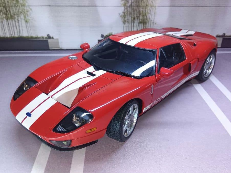 1/18 オートアート Ford GT 2004 訳あり