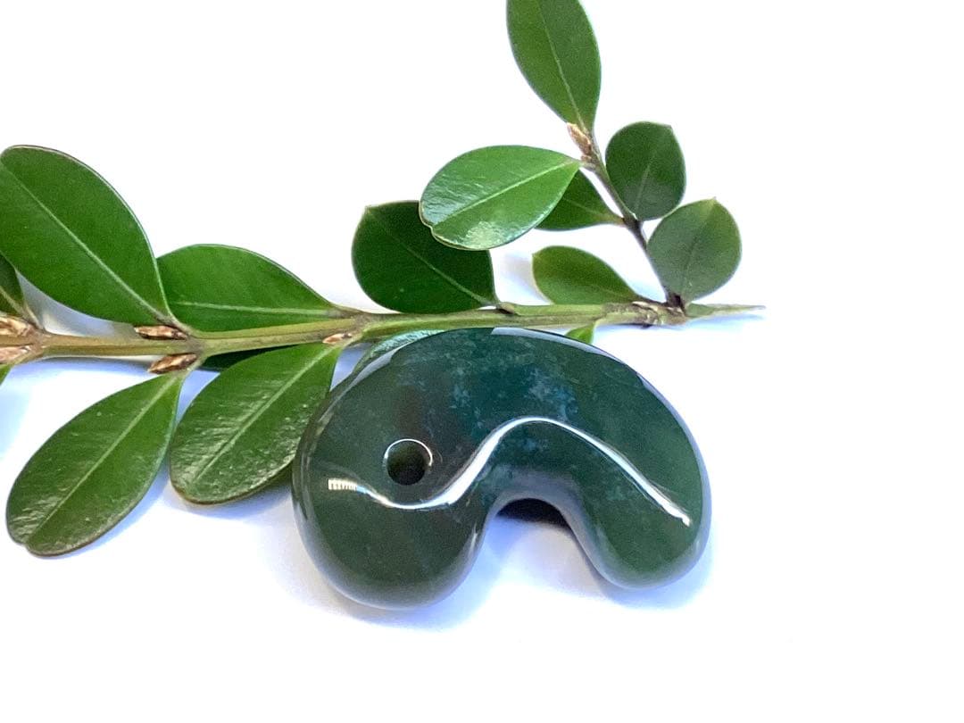 ✳【碧玉】特別安価の16800円　特大出雲石勾玉　コレクションレベル　安価卸し‼️