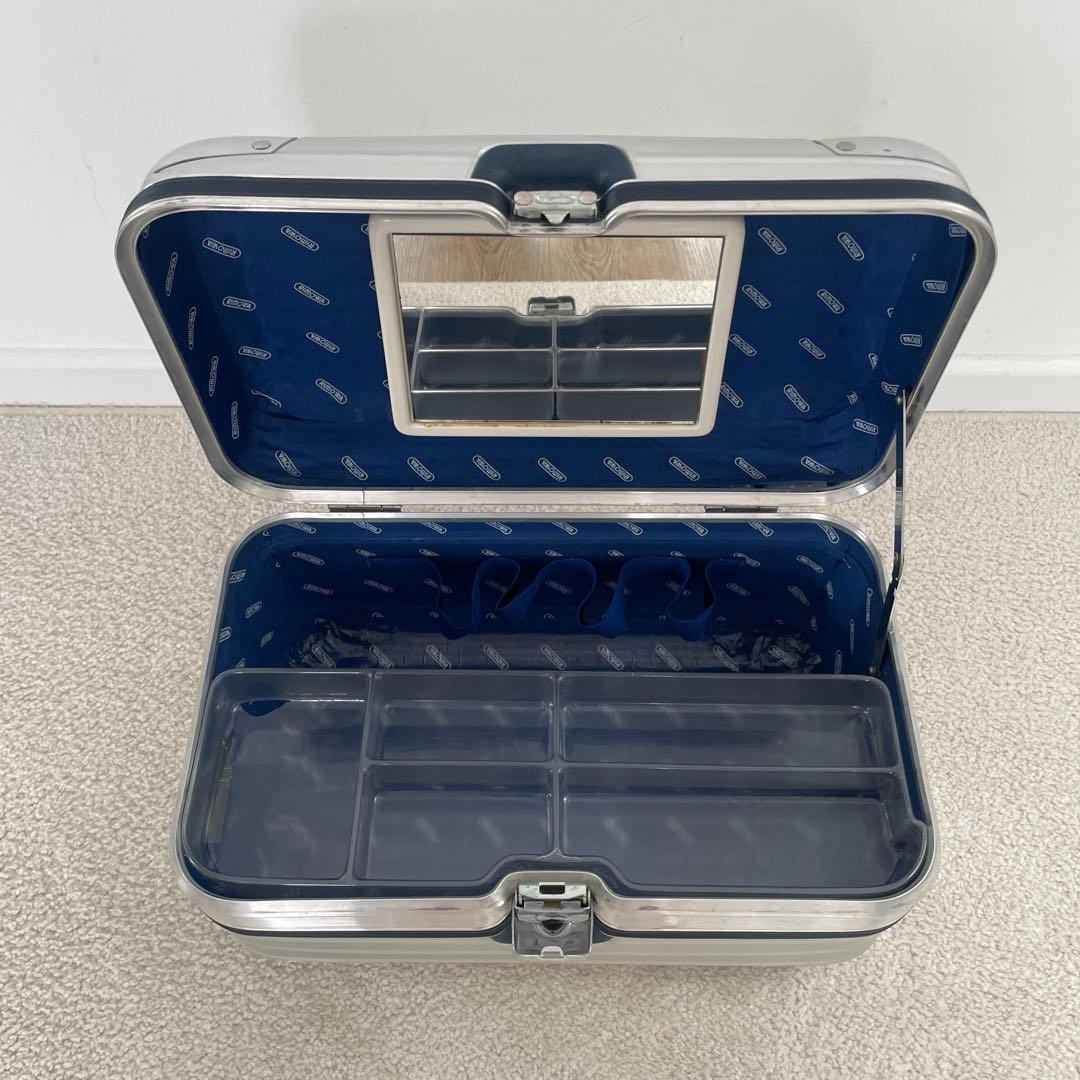 希少 RIMOWA シルバーインテグラル ビューティケース 18L アルミニウム