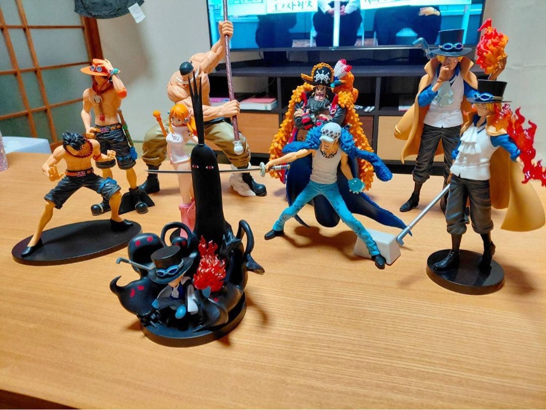 ワンピース フィギュア まとめ売り エース/サボ/ロー等 計9体 箱なし