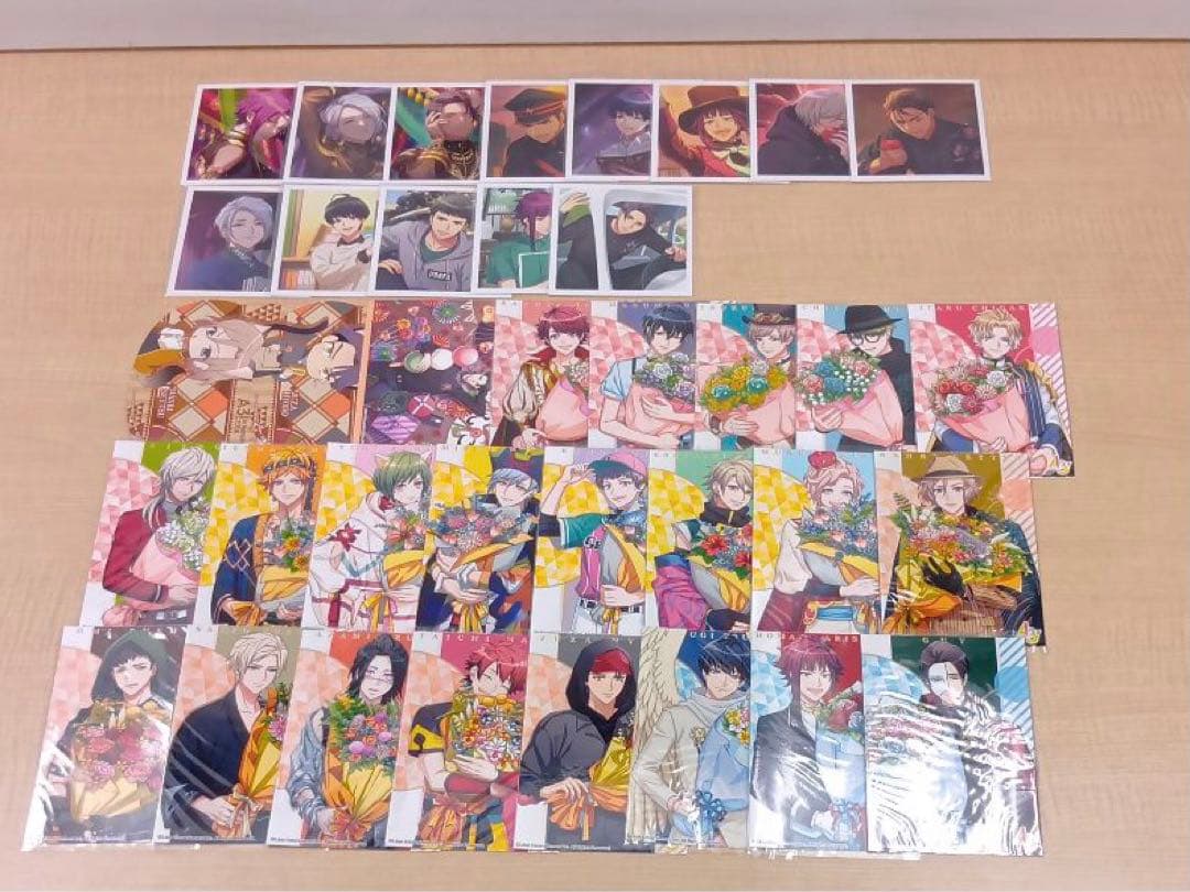 ❶A3! エーステ 色紙 紙類 クリアファイルなど 大量 まとめ売り